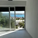 Seaview Summer With Private Pool & Garden