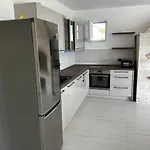 Seaview Summer With Private Pool & Garden * רטינה