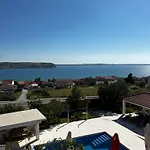 Seaview Summer With Private Pool & Garden * רטינה