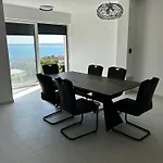 Seaview Summer With Private Pool & Garden בית נופש רטינה