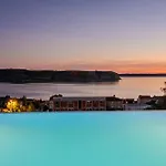 בית נופש Seaview Summer With Private Pool & Garden רטינה