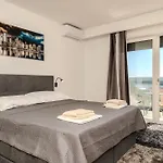 Seaview Summer With Private Pool & Garden בית נופש