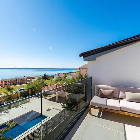 Seaview Summer With Private Pool & Garden * Rtina