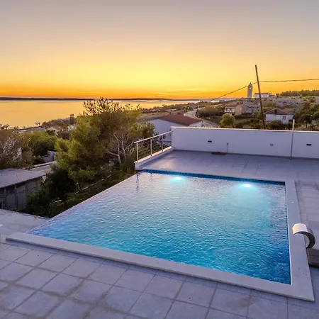 Seaview Summer With Private Pool & Garden * רטינה