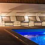 Seaview Summer With Private Pool & Garden 度假居