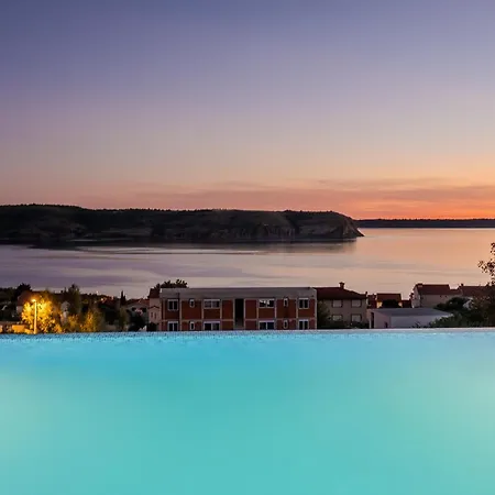 Сasa de vacaciones Seaview Summer With Private Pool & Garden Rtina